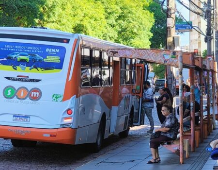 Vereadores governistas saem na frente e protocolam CPI para investigar transporte coletivo em Santa Maria