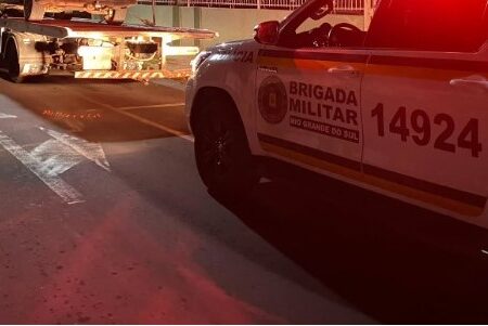 São Pedro do Sul: BM prende homem por dirigir em zigue-zague; em operação Saturação, três são autuados e veículo é apreendido